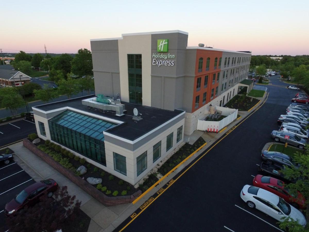 Holiday Inn Express Quantico - Stafford, An Ihg Hotel Bagian luar foto