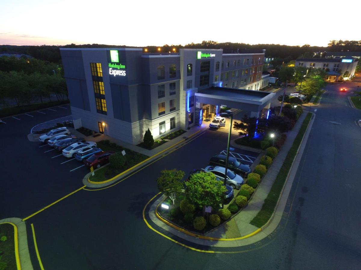 Holiday Inn Express Quantico - Stafford, An Ihg Hotel Bagian luar foto