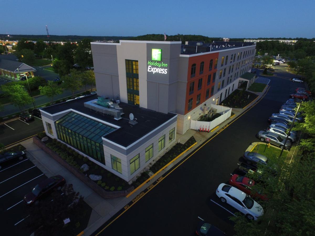 Holiday Inn Express Quantico - Stafford, An Ihg Hotel Bagian luar foto